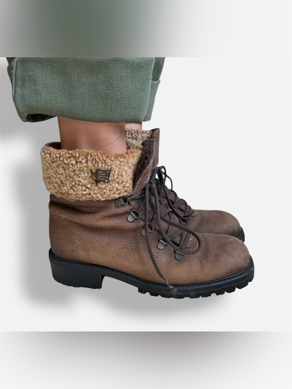 Kamouraska Made in Canada Snow boots brown lace up